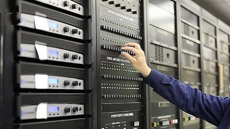 النظام الصوتي بالمسجد النبوي نظام إلكتروني دقيق متطور وجودة عالمية عالية