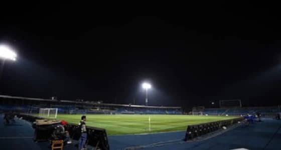 بالصور.. أمطار غزيرة على ملعب " الملز " قبل مباراة " النصر والشباب "