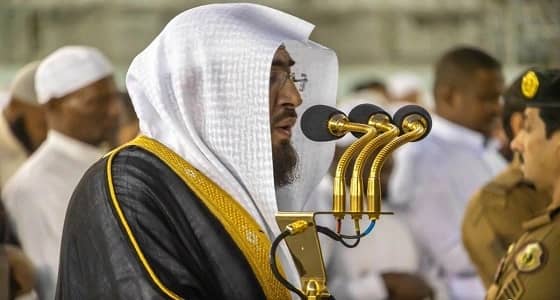 بالفيديو والصور.. أداء صلاة الخسوف بالمسجد الحرام