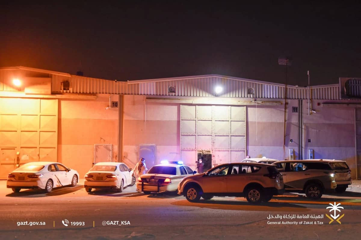 الكشف عن مصير مفاوضات الأهلي مع الجزائري جمال بلعمري 