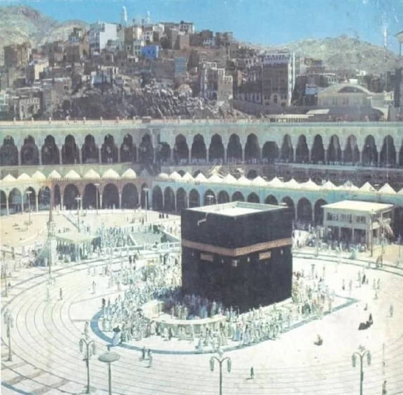 الكعبة المشرفة قبل 52 عام