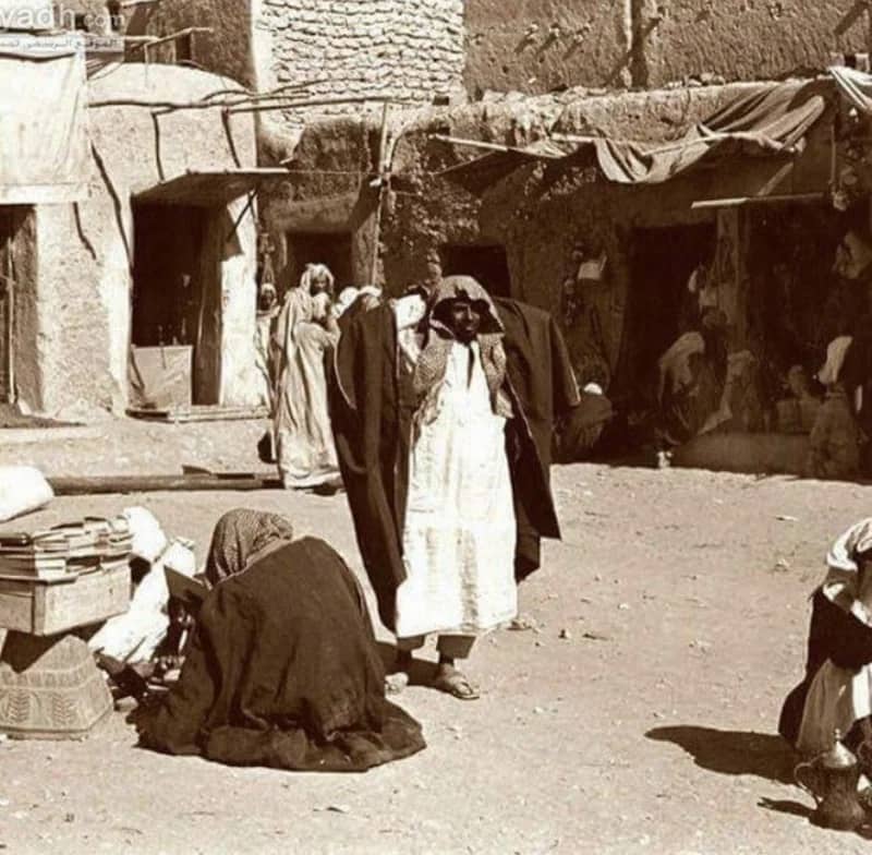 شىء من الماضي