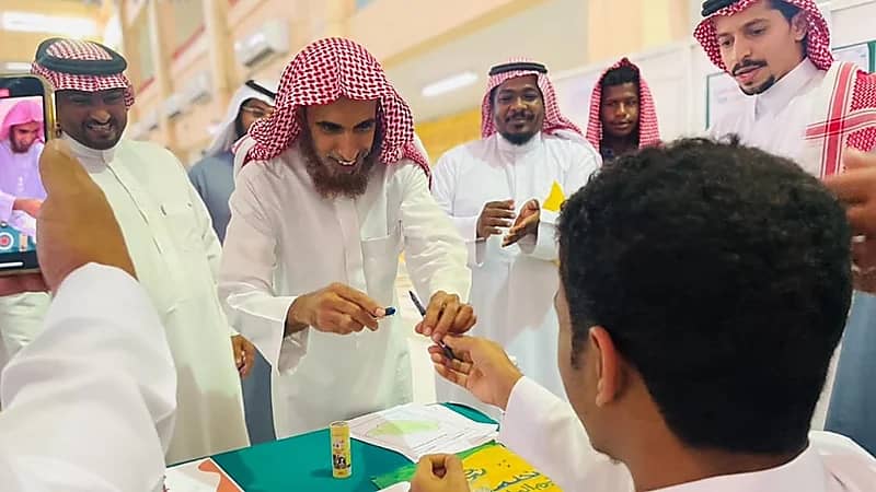 "مدارس الليث" تحتفي بذوي الإعاقة في يومهم العالمي..صور