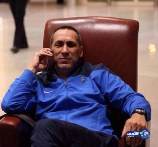 صحيفة يونانية تكشف عن راتب دونيس مع الشارقة الإماراتي !