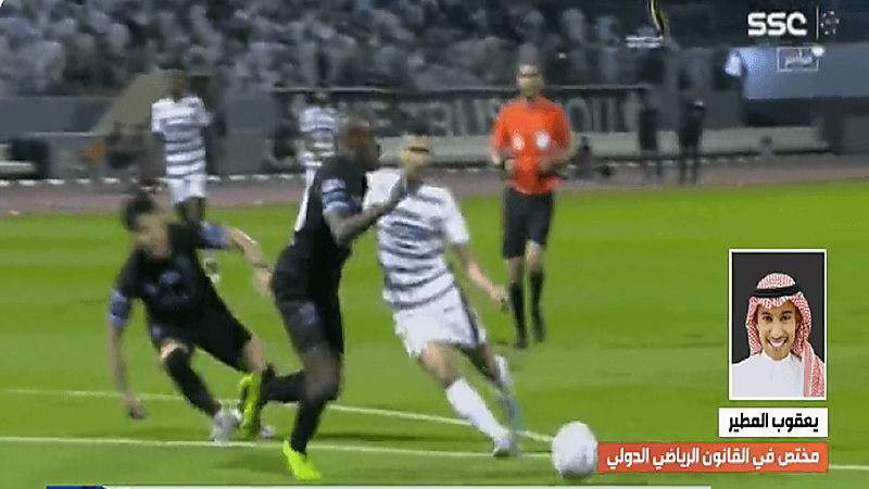 مختص: إذا كان احتجاج الطائي بسبب ألوان قمصان الهلال فهي مسؤولية المراقب الفني