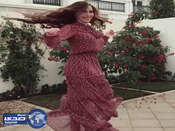 " نسرين طافش " تٌثير ضجة علي مواقع التواصل الاجتماعي برقصها العفوي ( فيديو)