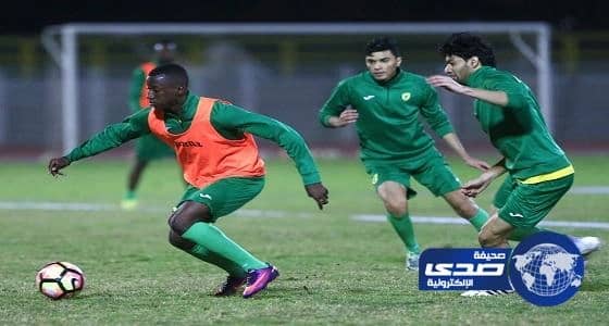 "السالم" يعود لتدريبات الخليج استعدادا للاتحاد واعتذار "الدوسري"