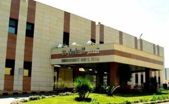 يمني أصيب بشظية يستعيد بصره  في مستشفى عسير