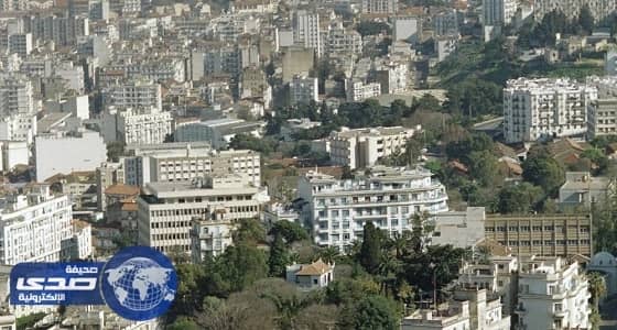 الجيش الجزائري يكتشف مخبأ للأسلحة والذخيرة الحية