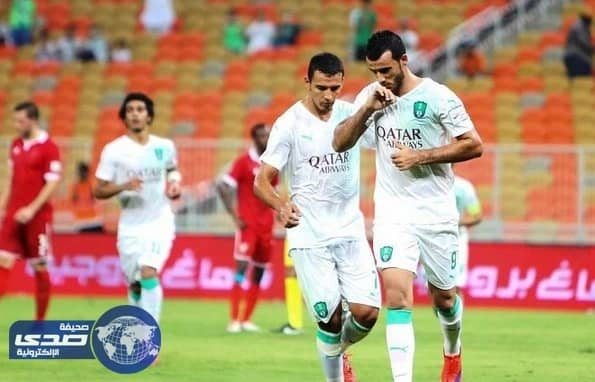 الأهلي يتجاوز الوحدة بثلاثية
