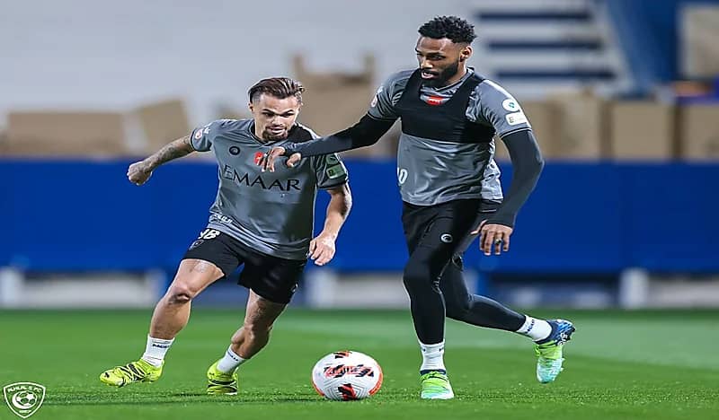 بالصور.. الهلال يؤدي مرانه الرئيسي استعدادا لمواجهة النصر