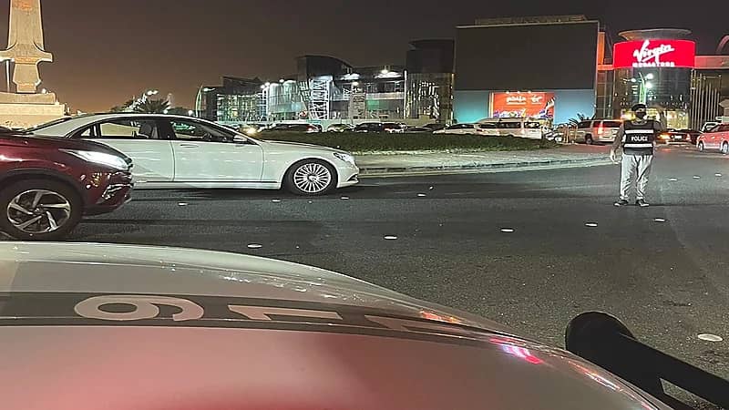 بالصور .. مرور جدة يواصل تنظيم الكثافة المرورية على الطرق خلال شهر رمضان