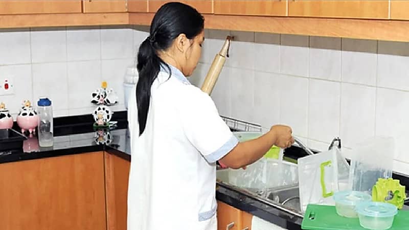 بالفيديو .. مختص يوضح حالة تُلزم مكتب الاستقدام بتعويض العميل