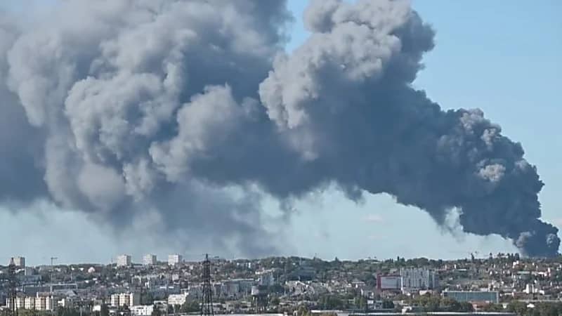 شاهد.. اشتعال أكبر سوق لمنتجات الأطعمة الطازجة في العالم