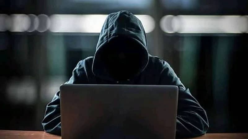 أبرزها عدم نشر رقم الجوال.. طرق حماية الأطفال من الابتزاز عبر الإنترنت