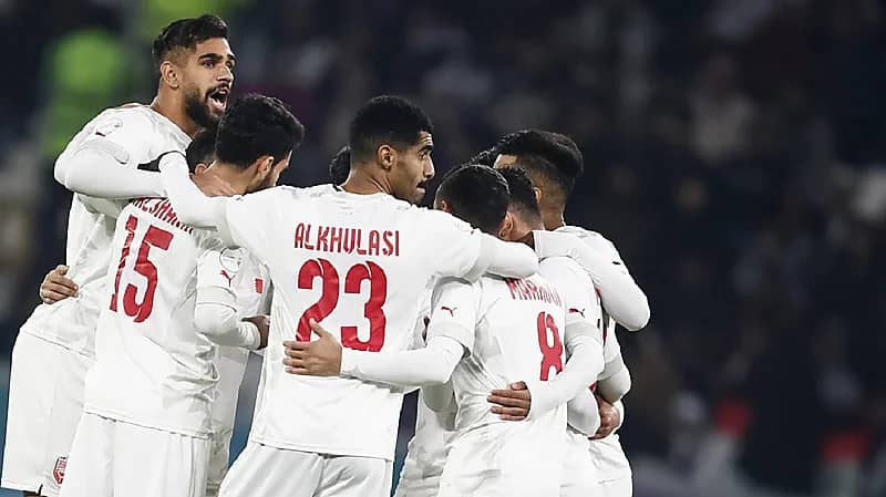 بالفيديو.. البحرين تتأهل لنصف نهائي خليجي 25 بعد فوزها على قطر
