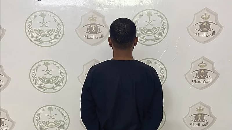 القبض على مواطن نصب على مندوب توصيل واعتدى عليه بالطائف