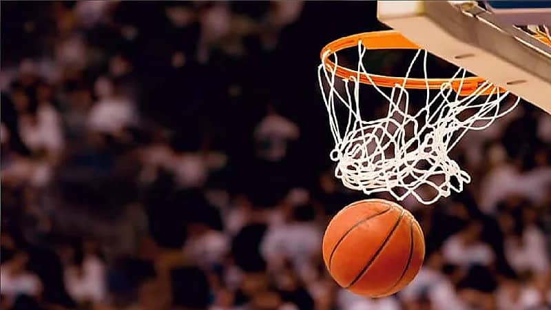 بالفيديو .. إطلاق نار يثير الذعر خلال مباراة كرة سلة