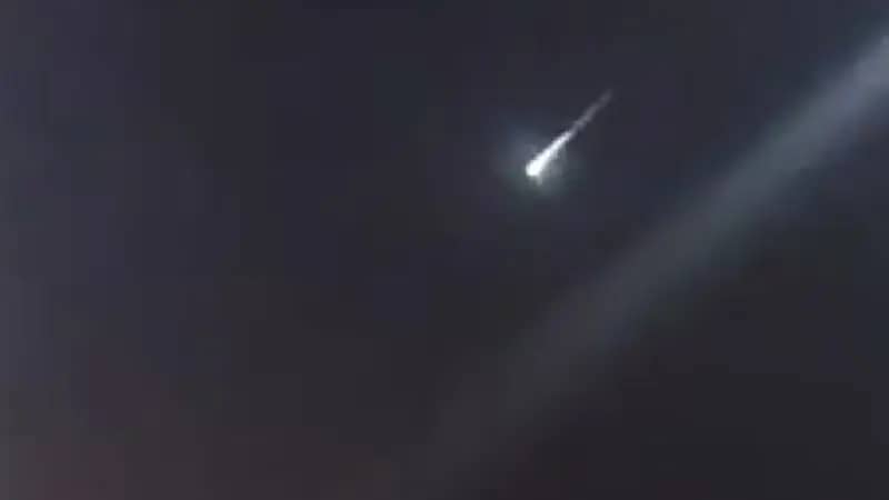 هل توجد علاقة بين نيزك الدوادمي وزلازل تركيا..باحث فلكي يجيب