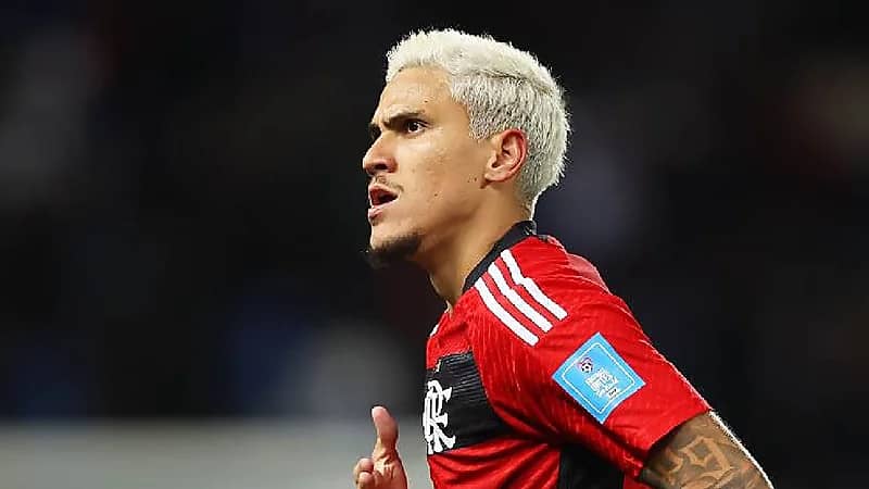 الهلال يبدي رغبته في التعاقد مع بيدرو