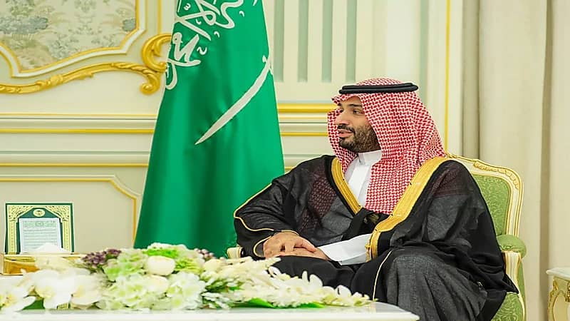 ولي العهد يستقبل رئيس وزراء جمهورية بولندا ..صور