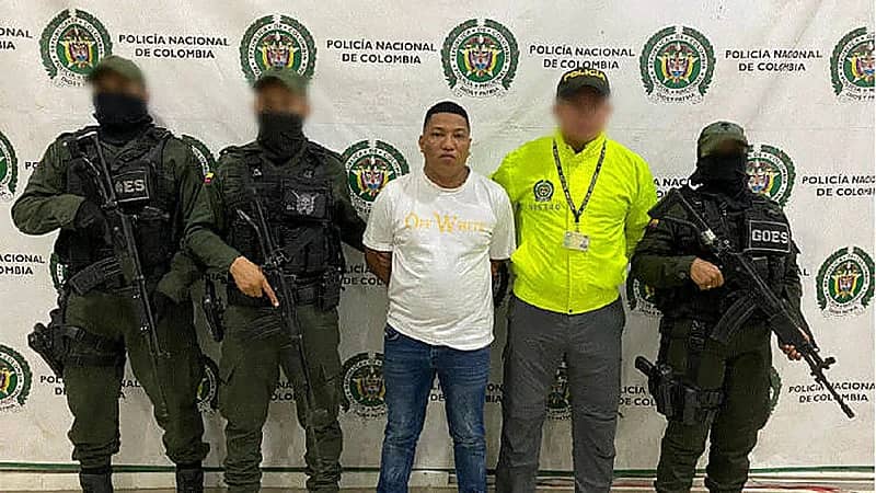 امرأة تنتقم من زعيم عصابة قتل زوجها بطريقة هوليودية