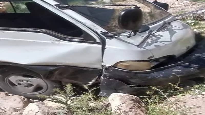 شاهد.. أردني يلقى بسيارته في أحد الأودية بعد حصوله على مخالفة بقيمة 40 دينار