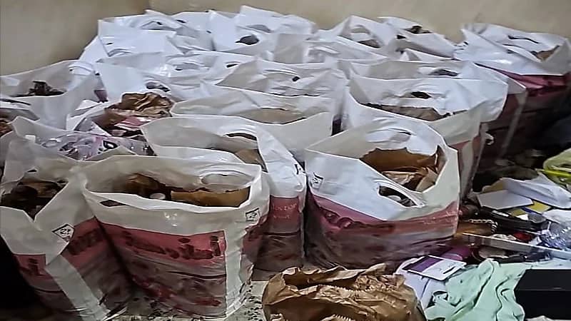 القبض على شخص بحوزته 200 قارورة "عرق مسكر" بمحل سكنه