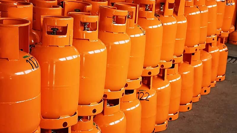 السعر الجديد لإعادة تعبئة أسطوانات الغاز في المملكة.. صورة