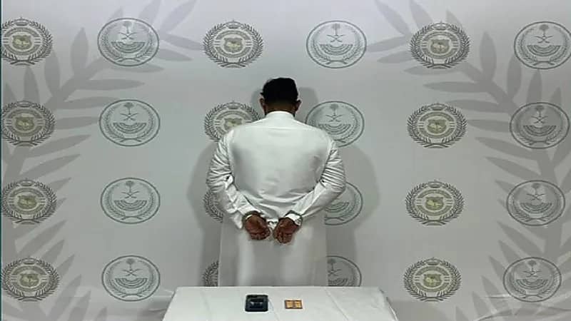 ضبط مواطن لترويجه أقراص خاضعة لتنظيم التداول الطبي  في الجوف