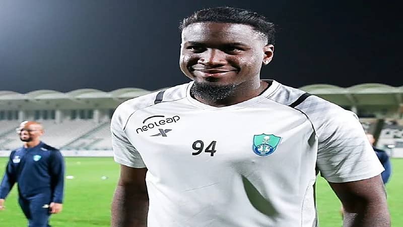 الأهلي المصري يدرس ضم أمارال دون مفاوضات