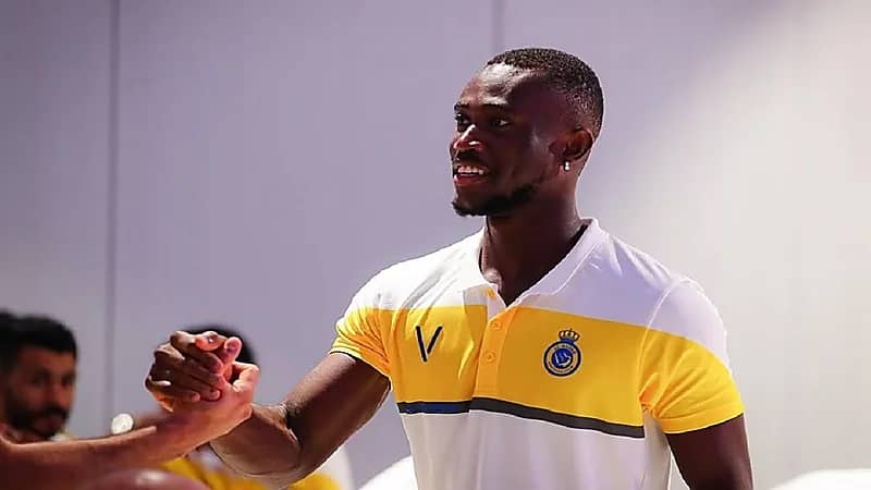 محترف النصر يقترب من الرحيل لفرنسا