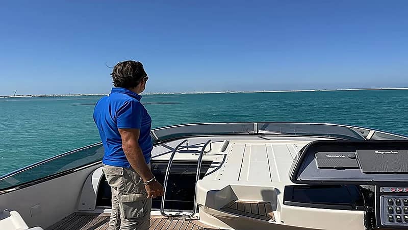 وصول أول أسطول من اليخوت الفاخرة لوجهة البحر الأحمر.. فيديو