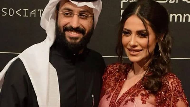 خالد صقر يغازل زوجته إلهام : زوجتي دعوة والدين