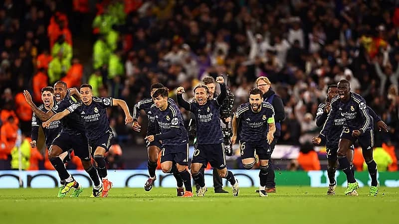 مدافع ريال مدريد بعد فوز فريقه : الله أكبر .. الله أكبر .. فيديو