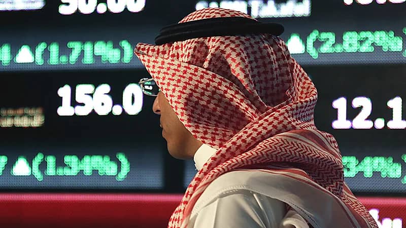 محام يكشف أساليب استخدمها مستثمرين تلاعبوا في السوق المالية .. فيديو