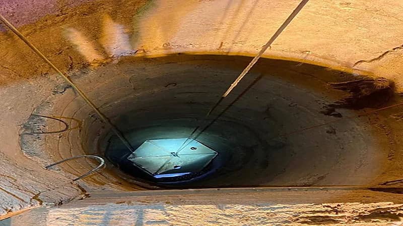 اختراع ينقذ الأطفال من السقوط في الفوهات ...  فيديو