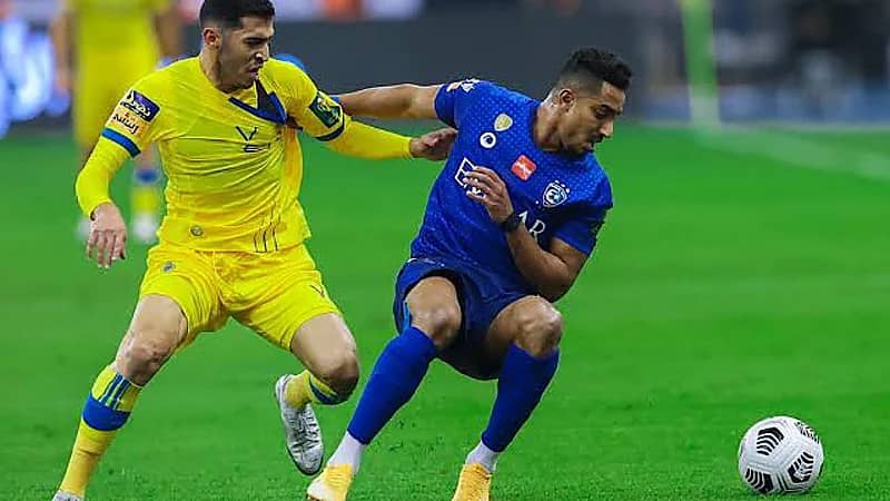 الهلال والنصر  يعترضا على قرار تقليص القوائم إلى 25 لاعباً