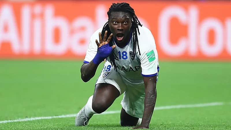 الهلال يودع غوميز بعد إعتزاله كرة القدم