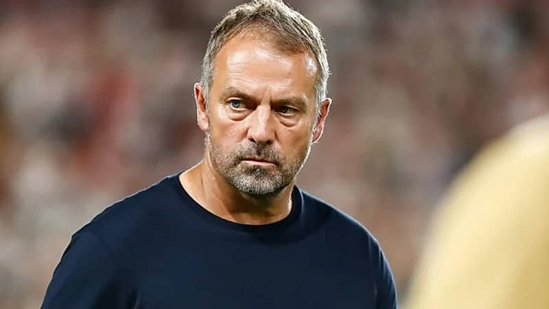 الاتحاد الإسباني يرفض استئناف برشلونة على طرد مدربه