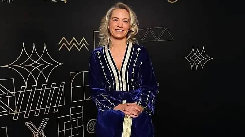 هجوم جزائري على إعلامية فرنسية بسبب قفطان مغربي