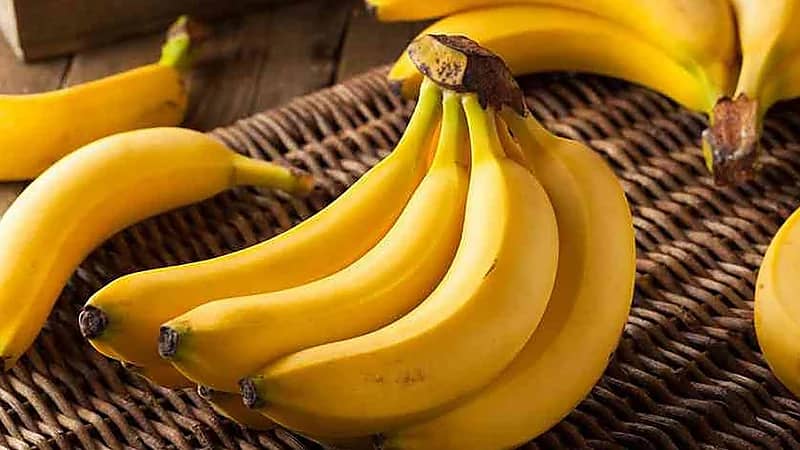 فوائد مذهلة للموز قبل النوم تمنحك صحة أفضل ونومًا هادئًا .. فيديو