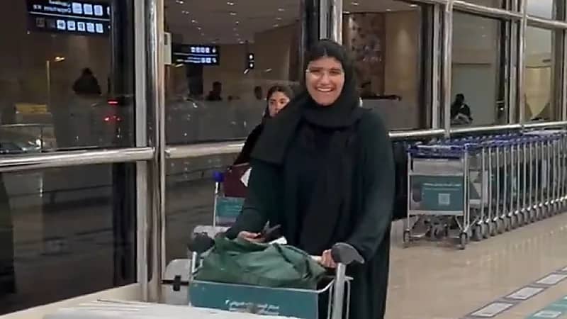 الأمير الوليد بن طلال عن أحفاده: سارة وجنى استقلالية.. فيديو