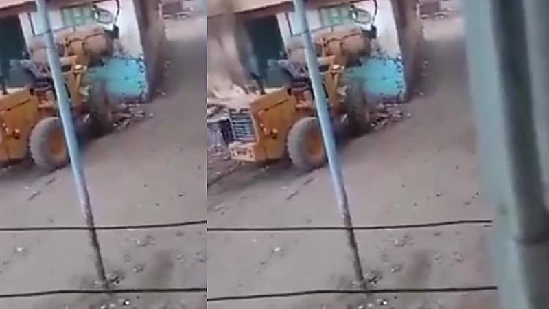 رجل يحاول هدم منزل شقيقه وقت الإفطار بسبب خلافات حول الميراث .. فيديو