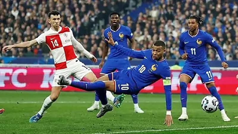 فرنسا تقصي كرواتيا وتضرب موعدًا مع إسبانيا في نصف النهائي