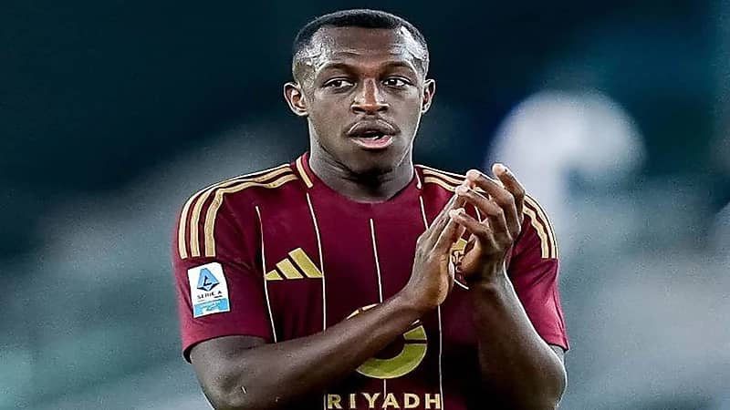 الهلال والنصر يتنافسان على خطف سعود عبد الحميد