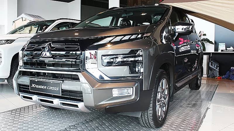 مواصفات وسعر سيارة ميتسوبيشي اكسابندر 2025