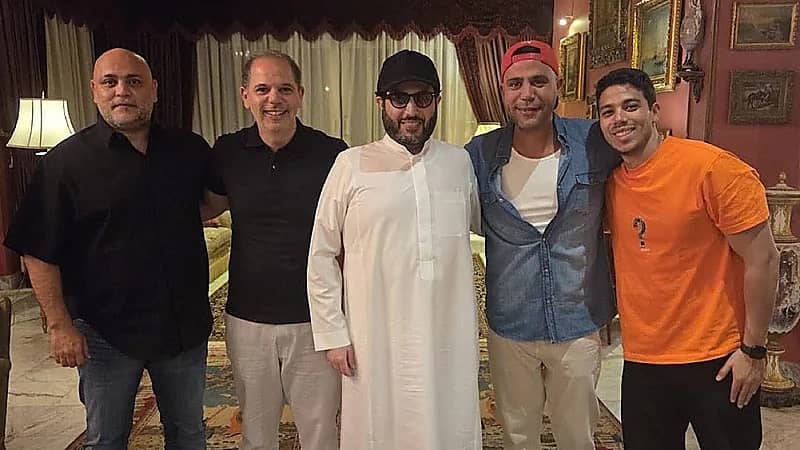 تركي  آل الشيخ عن زيارته لعادل إمام : يوم سعيد وشربت عنده شاي العروسة