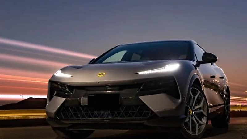 سعر ومواصفات لوتس إليترا 2025