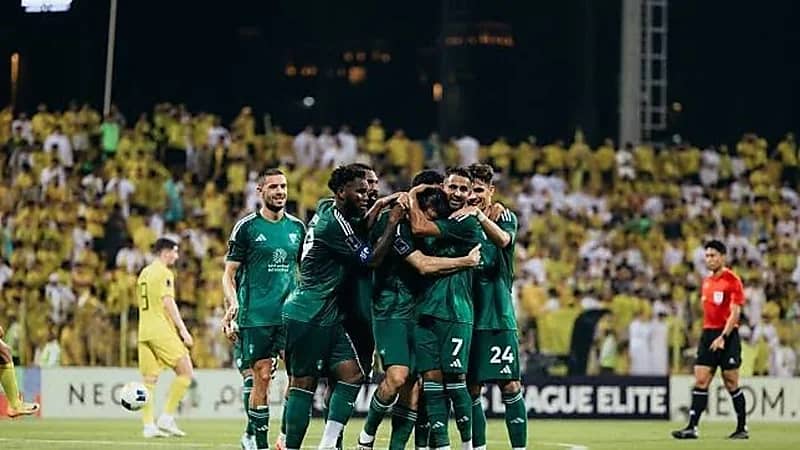 الأهلي يقرر تأجيل التعاقدات